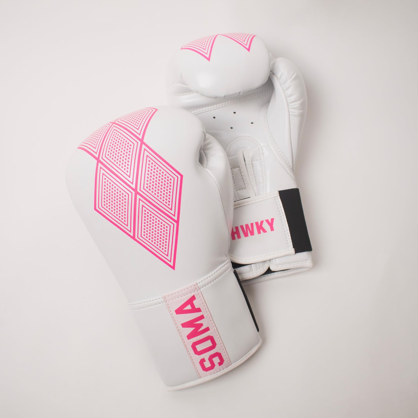 BUNDLE PAIR (GLOVES + SHORTS)